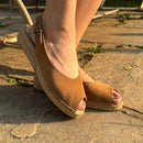 Anabela Mercedes Salto Baixo Caramelo